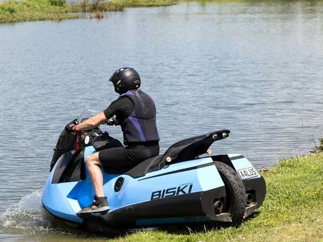 Gibbs amphibians' Biski fuses a motorcycle with a jetski - Thai Motor Show